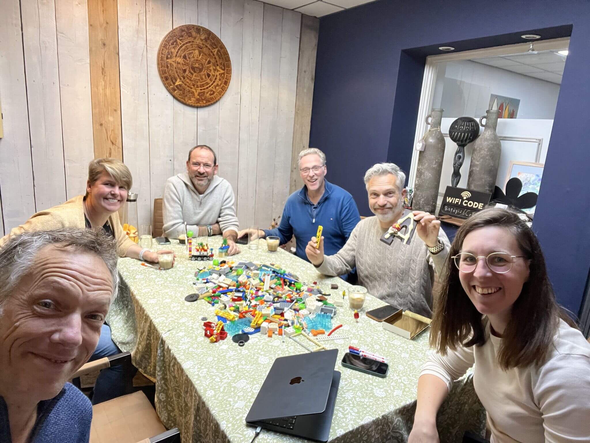 facilitator loes huijskes lego serious play doetinchem arnhem enschede zwolle hengelo zutphen deventer doesburg nijmegen apeldoorn amersfoort wageningen achterhoek twente gelderland overijssel